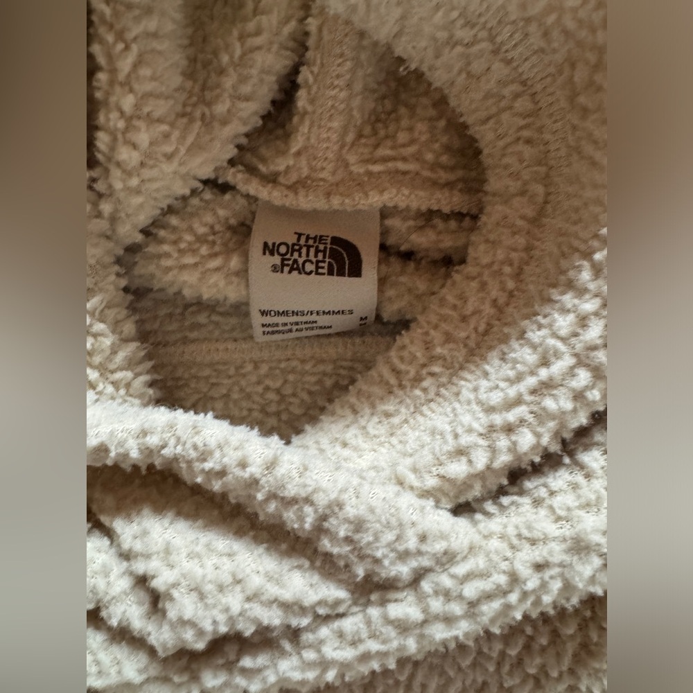 The North Face Sherpa Hoodie‎ - Picture 2 of 3